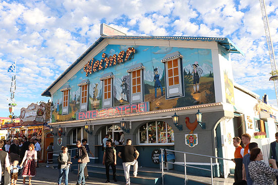 Heimer Enten- und Hühnerbraterei auf dem Oktoberfest 2023 (©foto: Martin Schmitz)